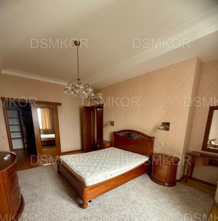 Сдается трехкомнатная квартира на Мосфильмовская улица, 70к3, метро Ломоносовский проспект, г. Москва