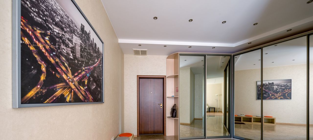 Сдам трехкомнатную квартиру на Ружейный переулок, 3, метро Киевская, г. Москва