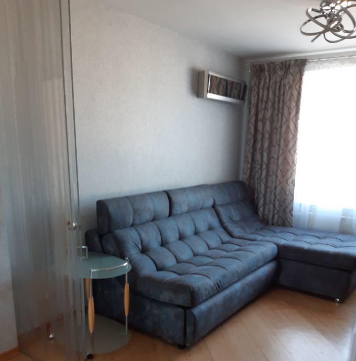 Сдается 2к квартира на Смоленский бульвар, 6-8, метро Кропоткинская, г. Москва