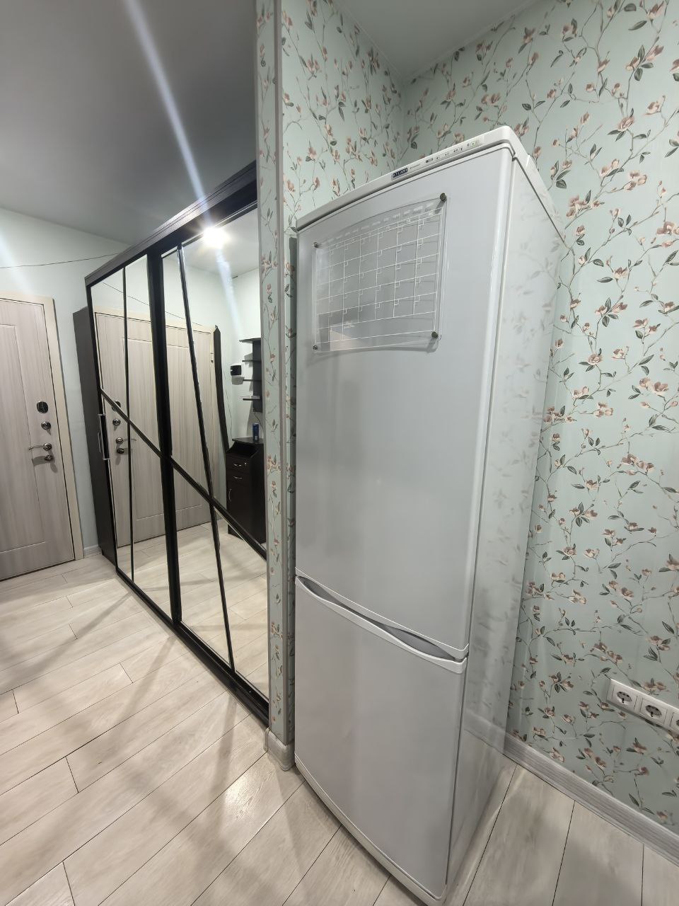 Снять 1-комнатную квартиру на Московская обл, г Видное, деревня Сапроново, мкр Купелинка, кв-л Центральный, д 2, кв 367, метро Домодедовская, г. Москва