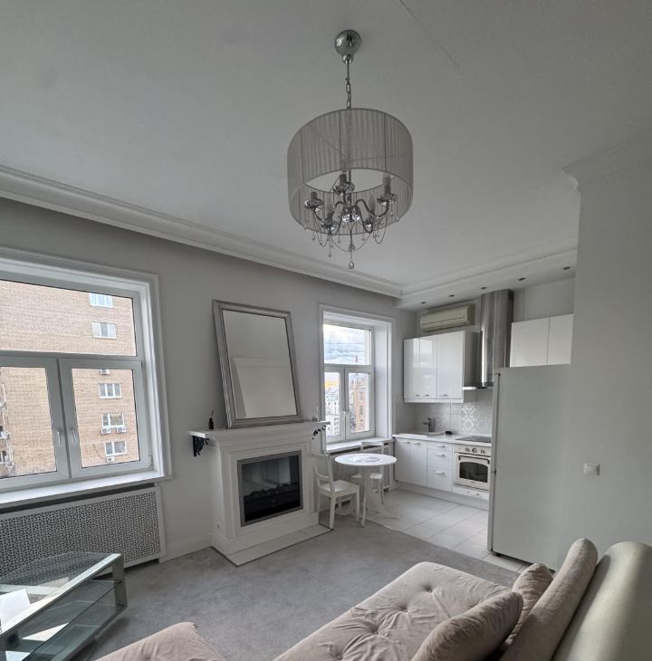 Сдаю двухкомнатную квартиру на 1-й Неопалимовский переулок, 10, метро Фрунзенская, г. Москва