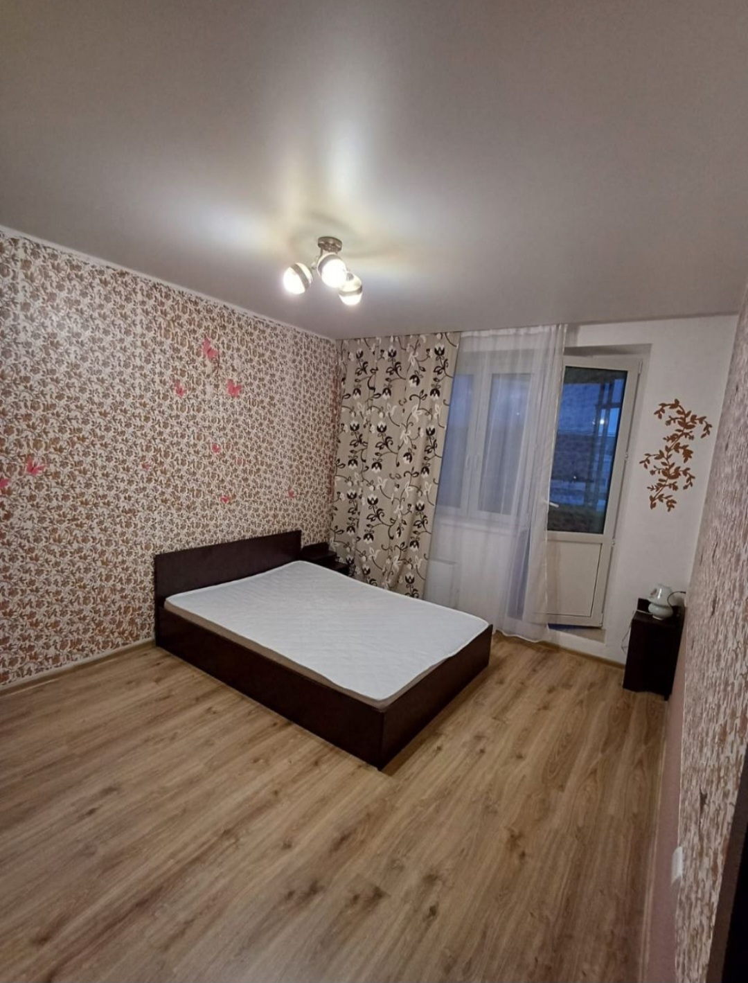 Снять 3к квартиру на г Москва, р-н Внуково, ул Самуила Маршака, д 18, метро Новопеределкино, г. Москва