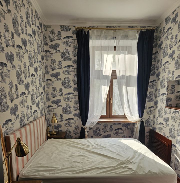 Снять 2к квартиру на Хлебный переулок, 9, метро Арбатская (Арбатско-Покровская линия), г. Москва