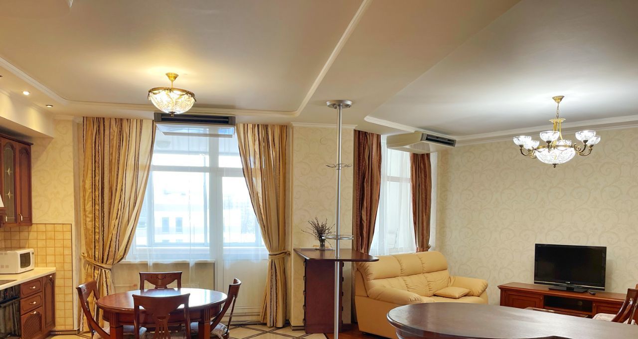 Сдается 3к квартира на улица Шаболовка, 10к1, метро Октябрьская, г. Москва