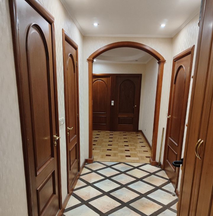 Сдам 4-к квартиру на улица Наметкина, 9К3, метро Новые Черёмушки, г. Москва