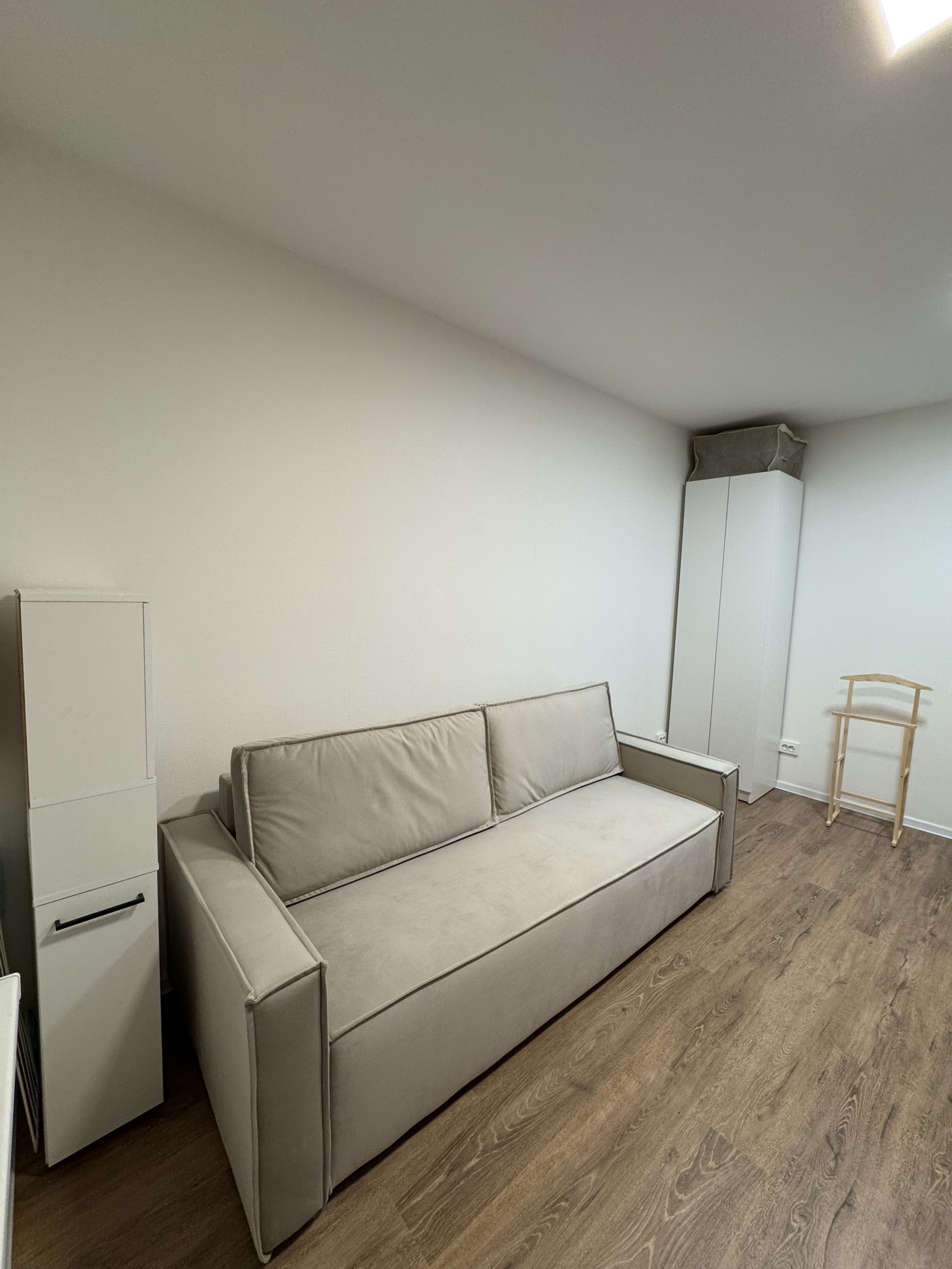 Сдам 1-к квартиру на г Санкт-Петербург, ул Пахомовская, д 14 к 1 стр 1, метро Академическая, г. Санкт-Петербург