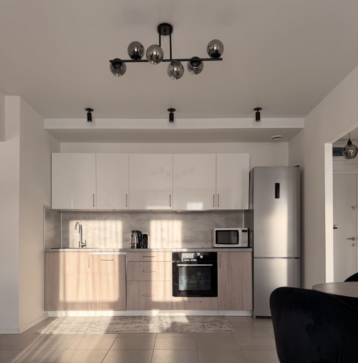 Сдаю трехкомнатную квартиру на Большая Очаковская улица, 2, метро Мичуринский проспект, г. Москва