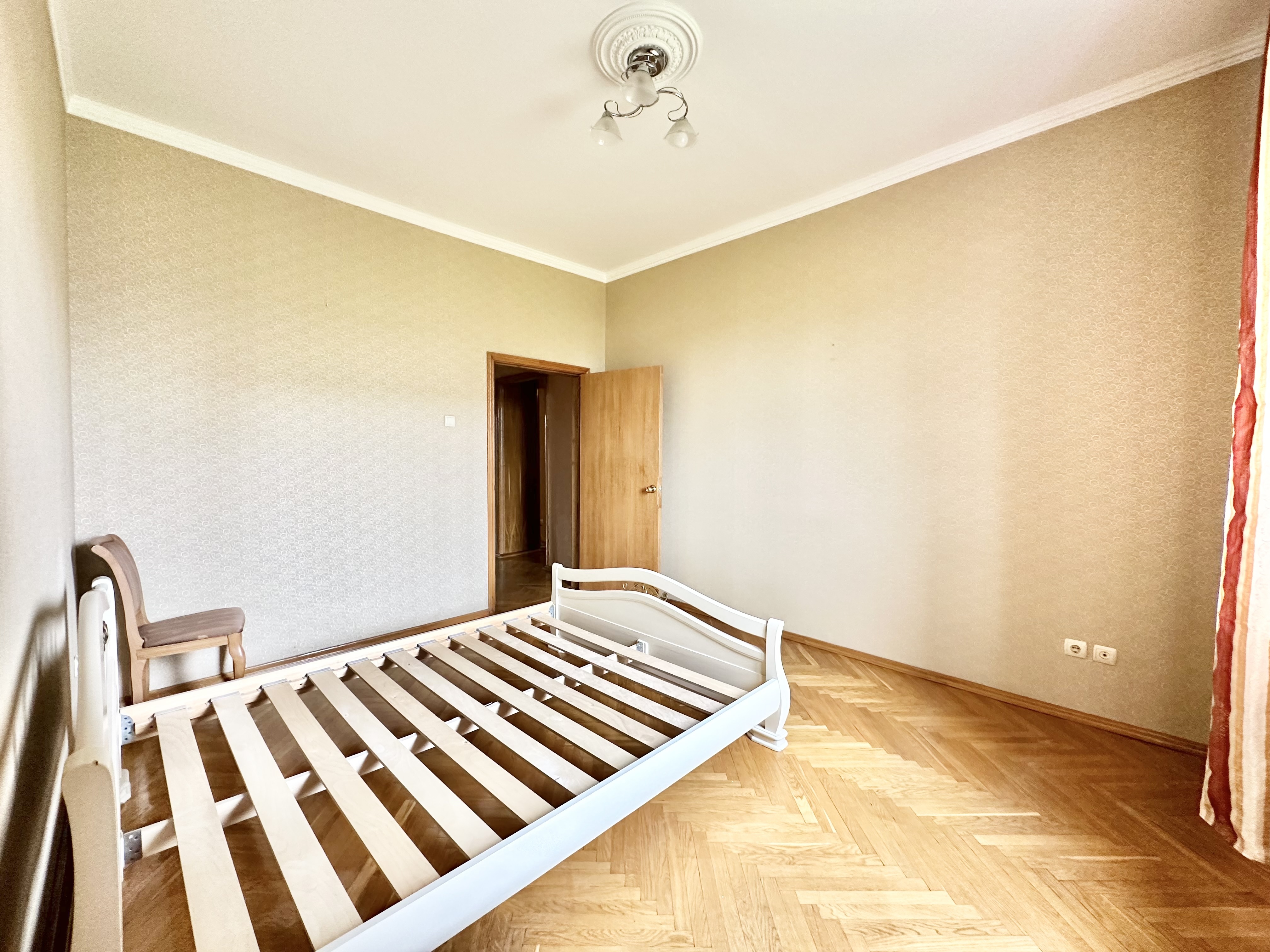 Сдам 3-комнатную квартиру на г Москва, ул Скаковая, д 5, метро Динамо, г. Москва