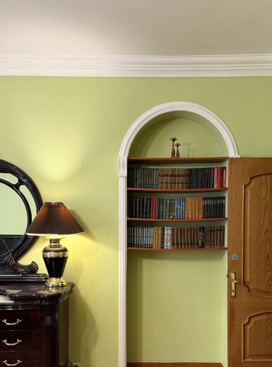 Сдам 3к квартиру на Шмитовский проезд, 13, метро Выставочная, г. Москва