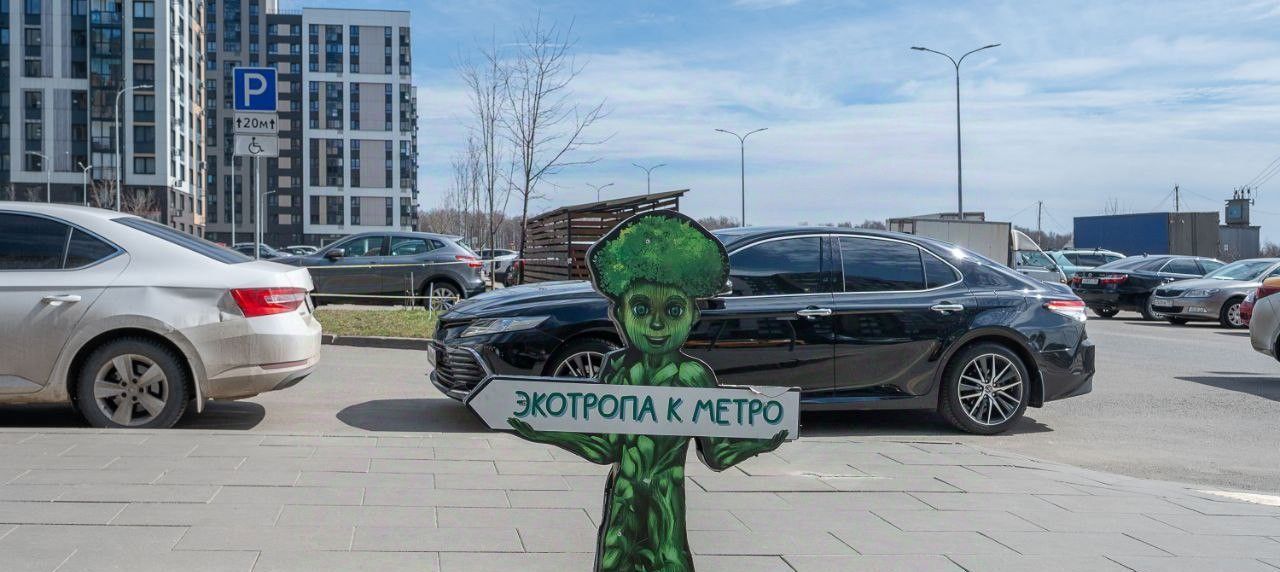 Сдается двухкомнатная квартира на проспект Куприна, 40к1, метро Ольховая, г. Москва