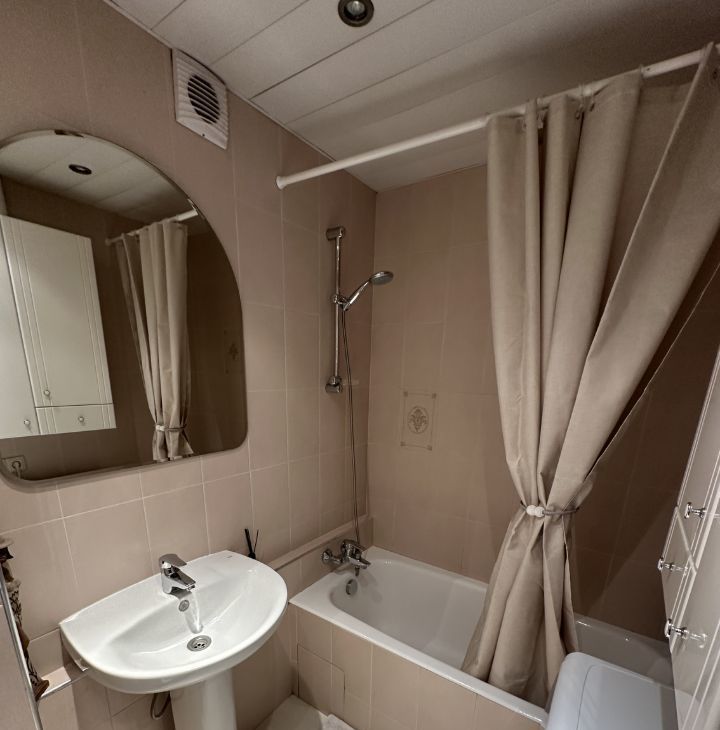 Снять 2-к квартиру на Славянский бульвар, 1, метро Пионерская, г. Москва