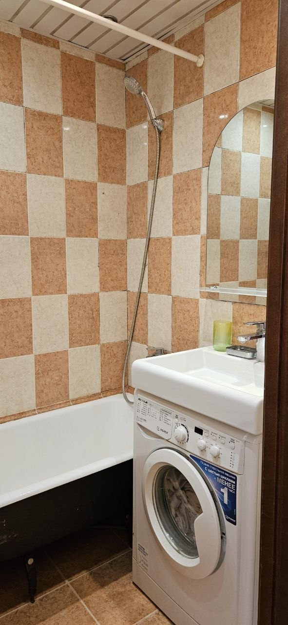Сдается трехкомнатная квартира на г Москва, ул Планерная, д 12 к 5, метро Сходненская, г. Москва