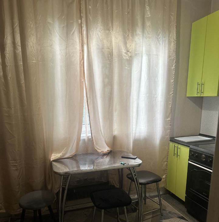 Снять 1-комнатную квартиру на улица Богданова, 10к2, метро Солнцево, г. Москва