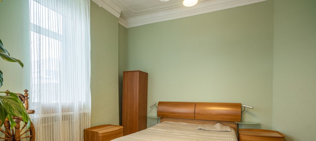 Снять 3к квартиру на улица Заморенова, 9С1, метро Баррикадная, г. Москва