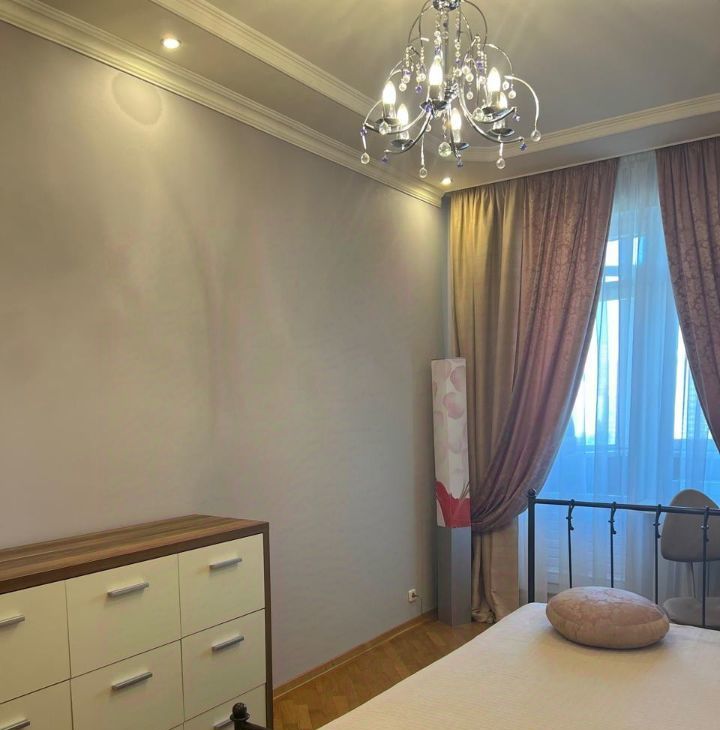 Сдам 4к квартиру на улица Островитянова, 4, метро Юго-Западная, г. Москва