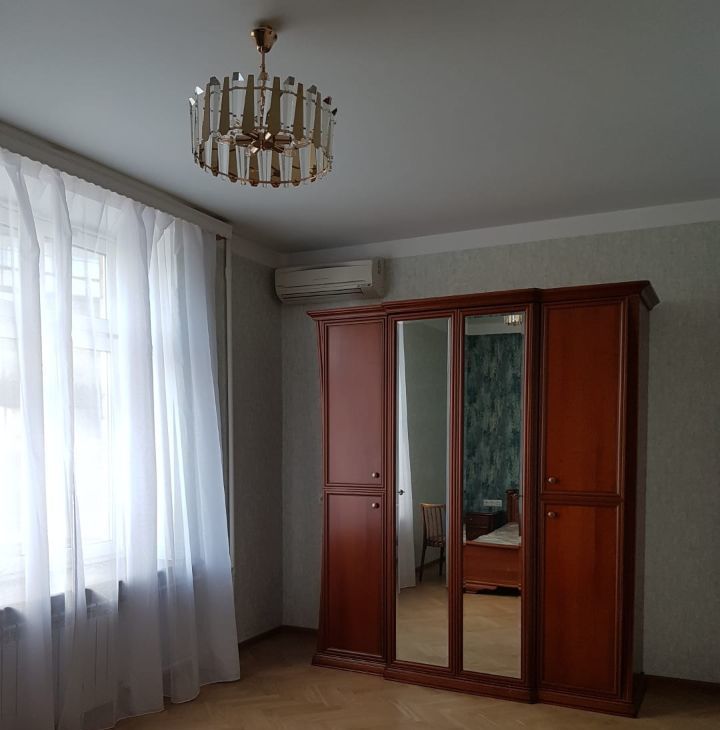 Сдам 2к квартиру на Овчинниковская набережная, 22/24С1, метро Полянка, г. Москва