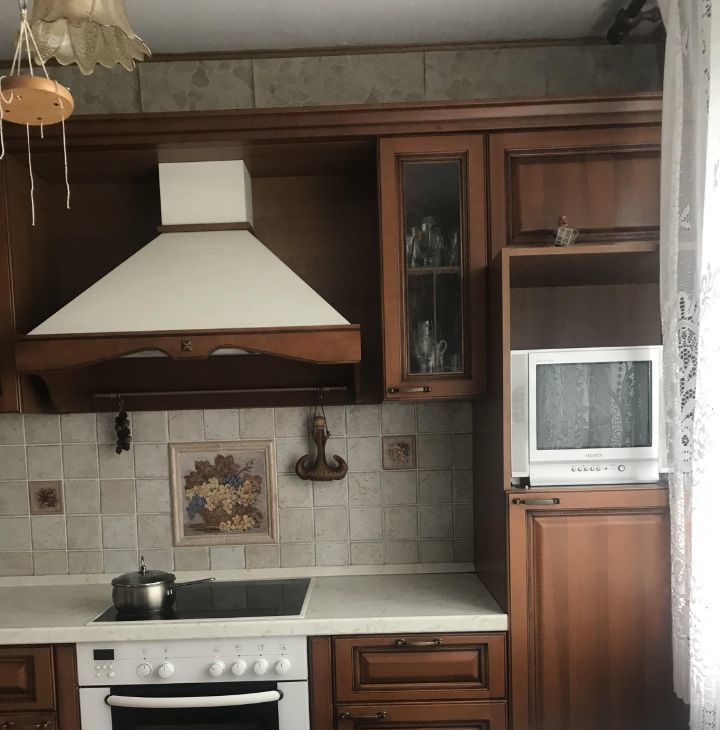 Аренда трехкомнатной квартиры на улица Раменки, 11К1, метро Мичуринский проспект, г. Москва