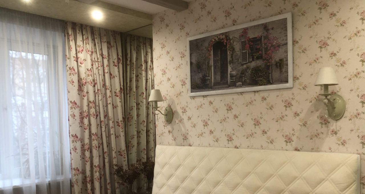 Аренда 3-комнатной квартиры на Смоленская улица, 10, метро Киевская, г. Москва