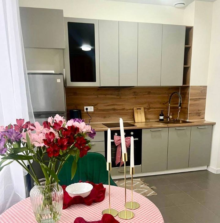 Сдаю 2-к квартиру на проспект Куприна, 3к1, метро Ольховая, г. Москва