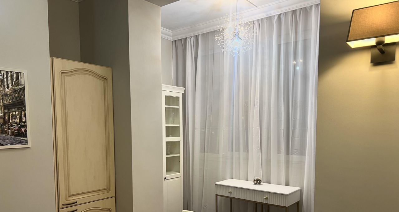 Сдаю 3-комнатную квартиру на улица Шаболовка, 23к5, метро Октябрьская, г. Москва