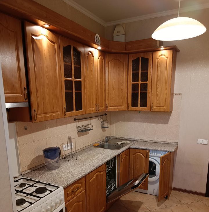 Сдается 2-комнатная квартира на Университетский проспект, 9, метро Воробьёвы горы, г. Москва