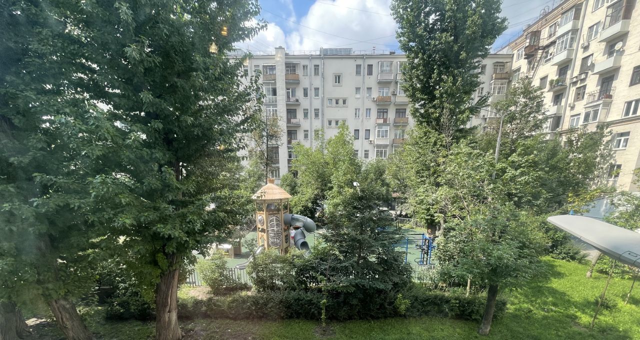 Сдается 2-комнатная квартира на Новинский бульвар, 10С1, метро Арбатская (Арбатско-Покровская линия), г. Москва