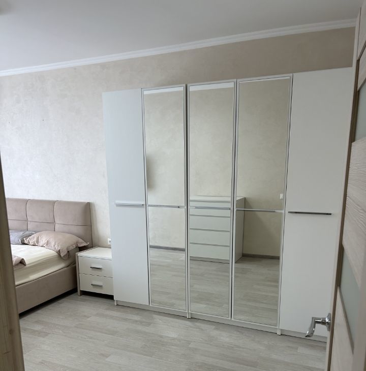 Снять трехкомнатную квартиру на проспект Вернадского, 56, метро Юго-Западная, г. Москва