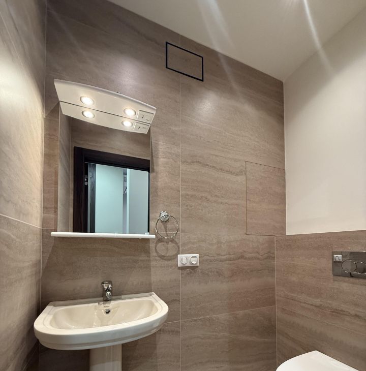 Аренда трехкомнатной квартиры на улица Петра Алексеева, 14, метро Кунцевская, г. Москва