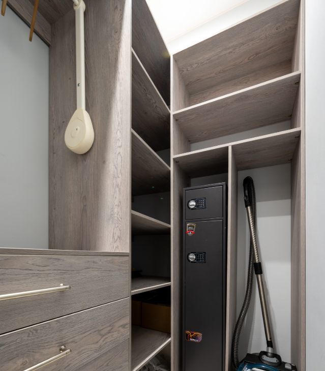 Снять 3-к квартиру на Красноказарменная улица, 14Ак2, метро Авиамоторная, г. Москва