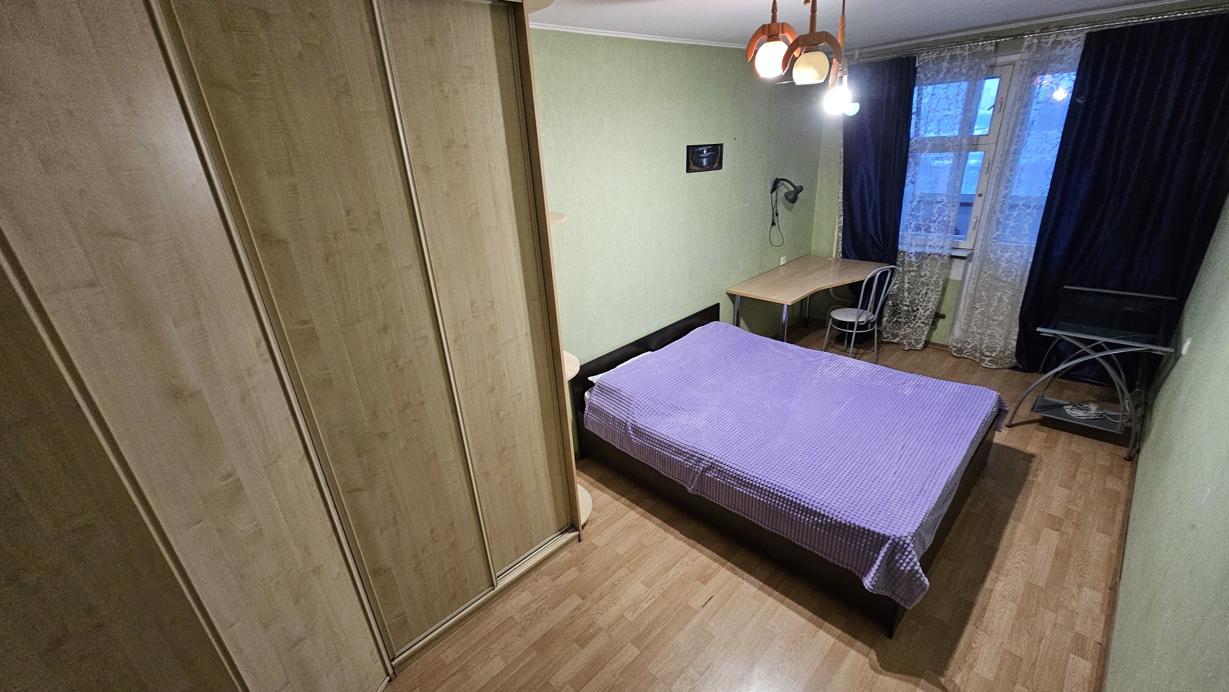 Сдаю 3-комнатную квартиру на г Москва, ул Большая Очаковская, д 42 к 1, метро Озёрная, г. Москва