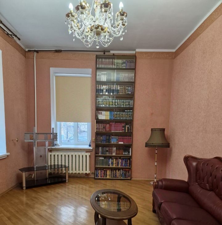 Сдаю 3-к квартиру на Малая Бронная улица, 42/14, метро Пушкинская, г. Москва