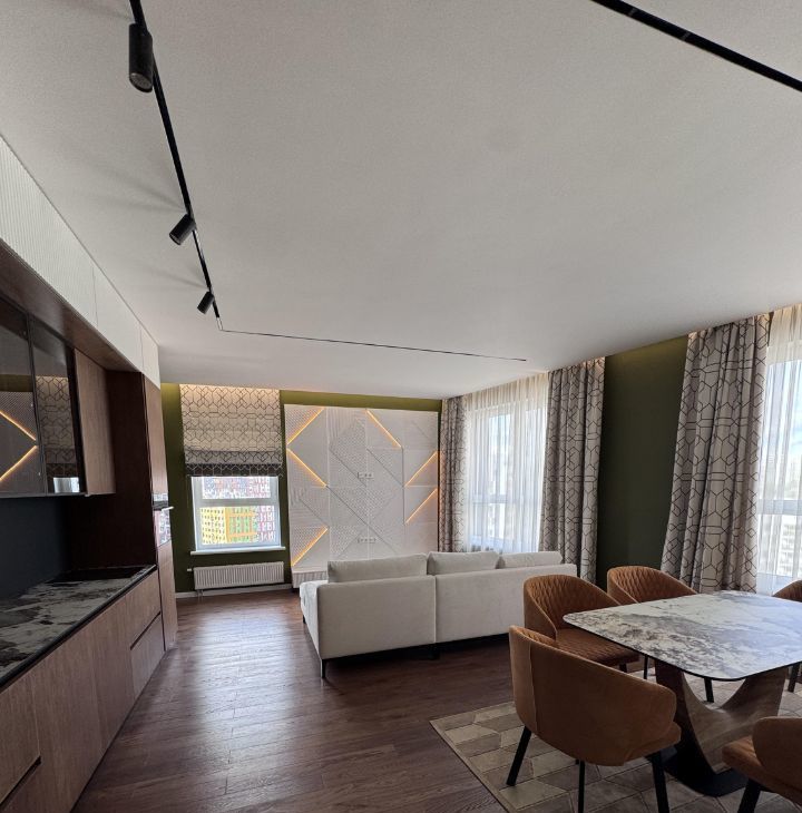 Сдаю трехкомнатную квартиру на улица Петра Алексеева, 14, метро Кунцевская, г. Москва