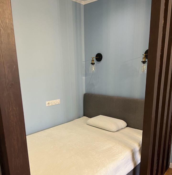 Сдаю 1-комнатную квартиру на Скатертный переулок, 7, метро Охотный ряд, г. Москва