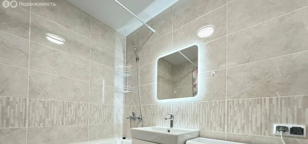 Снять 2к квартиру на улица Малая Очаковская, 4Ак1, метро Озёрная, г. Москва