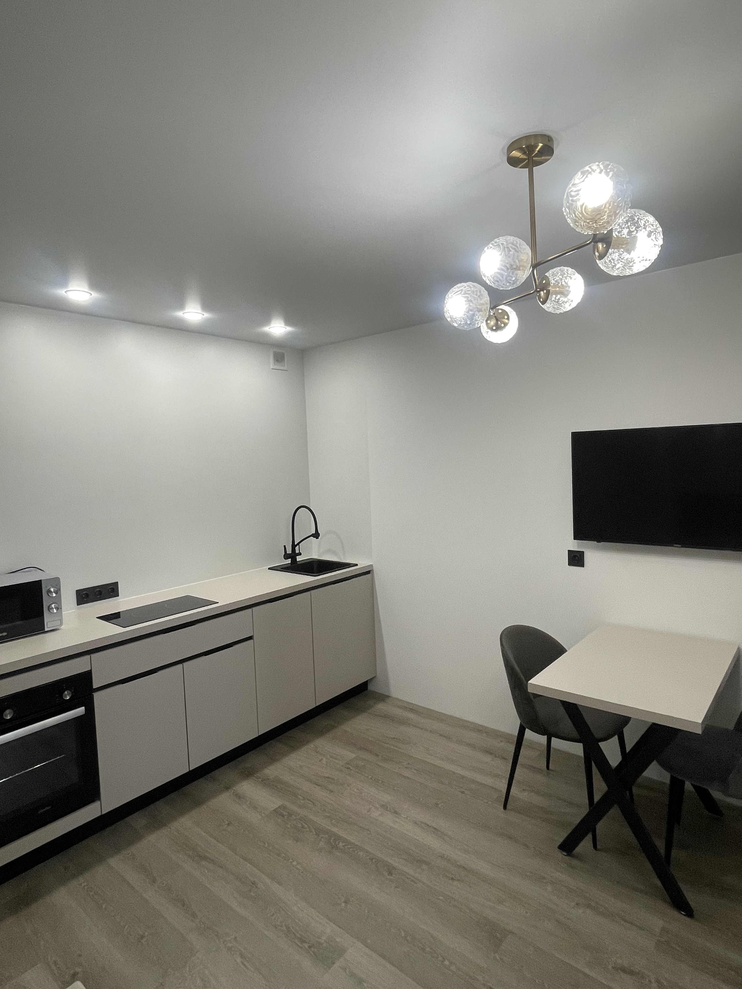 Сдаю однокомнатную квартиру на г Санкт-Петербург, поселок Парголово, ул Заречная, д 11 к 6 стр 1, метро Парнас, г. Санкт-Петербург