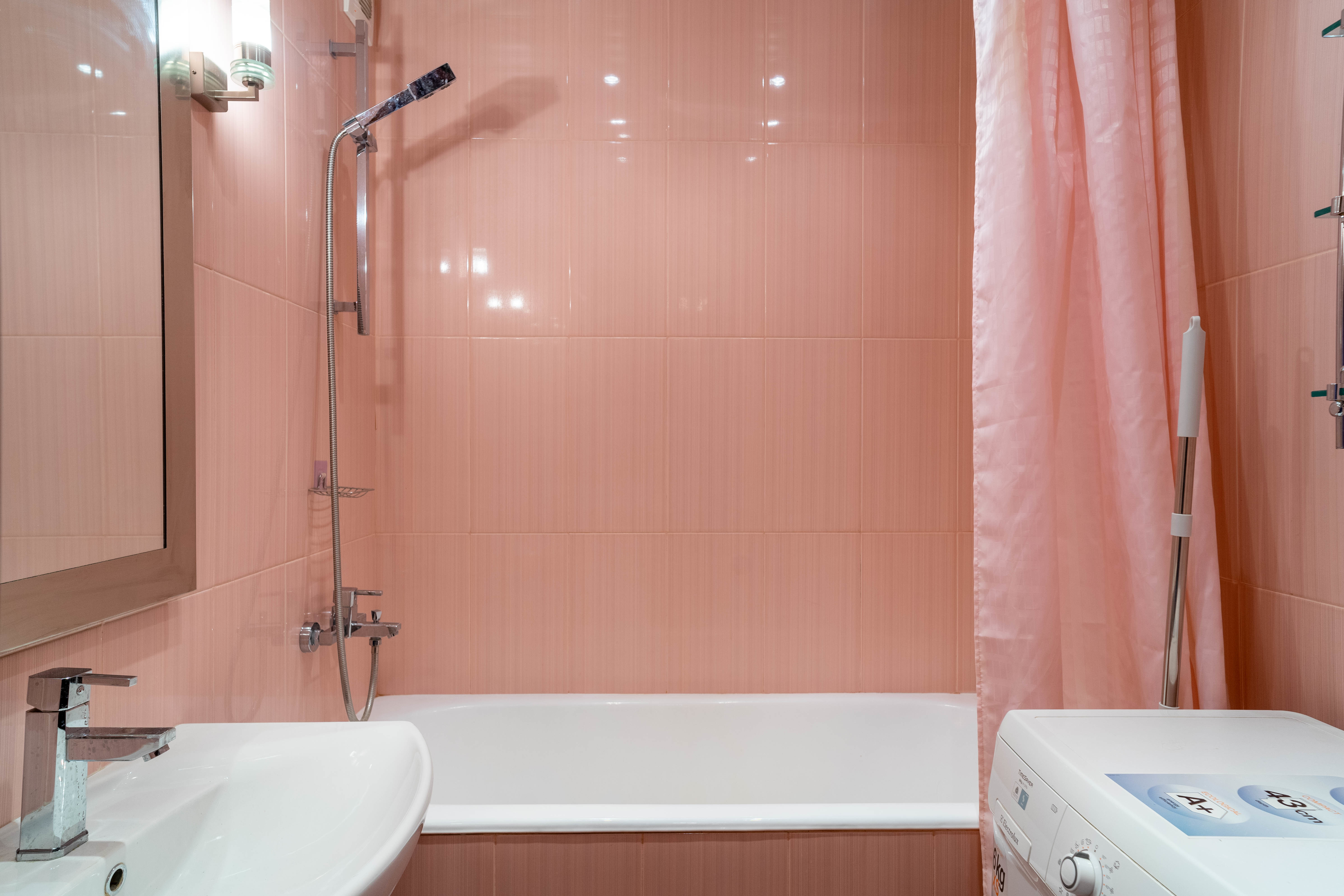 Сдаю 1-к квартиру на г Москва, ул Наташи Ковшовой, д 17, метро Озёрная, г. Москва