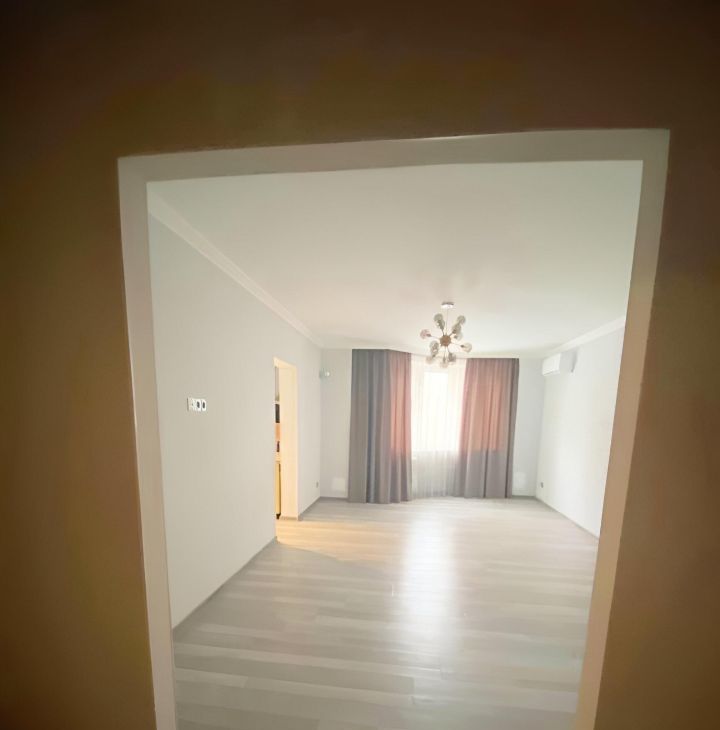 Снять трехкомнатную квартиру на улица Герасима Курина, 26, метро Пионерская, г. Москва