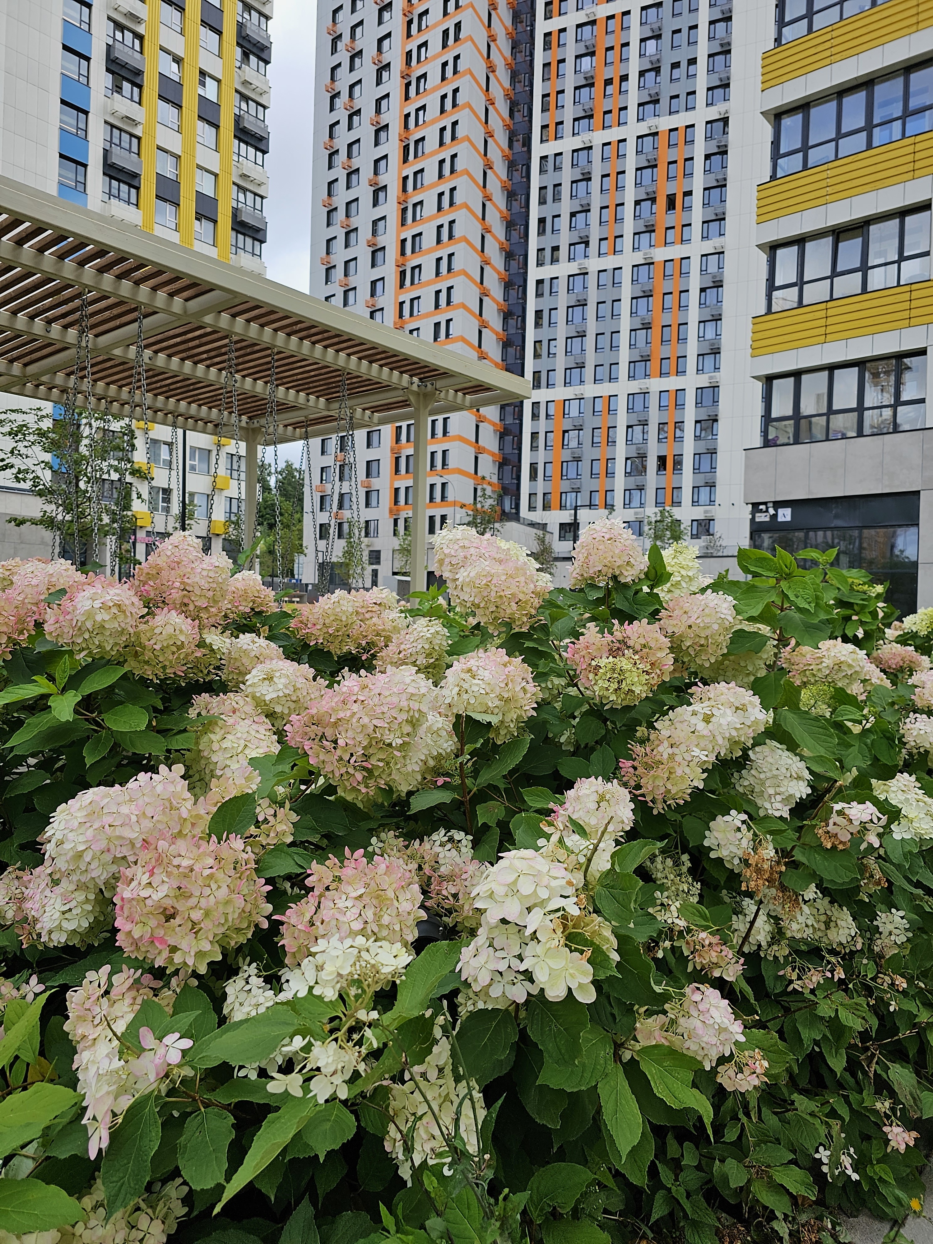 Аренда 3х-комнатной квартиры на Московская обл, г Красногорск, ул Тенистых Аллей, д 3 к 3, метро Строгино, г. Москва