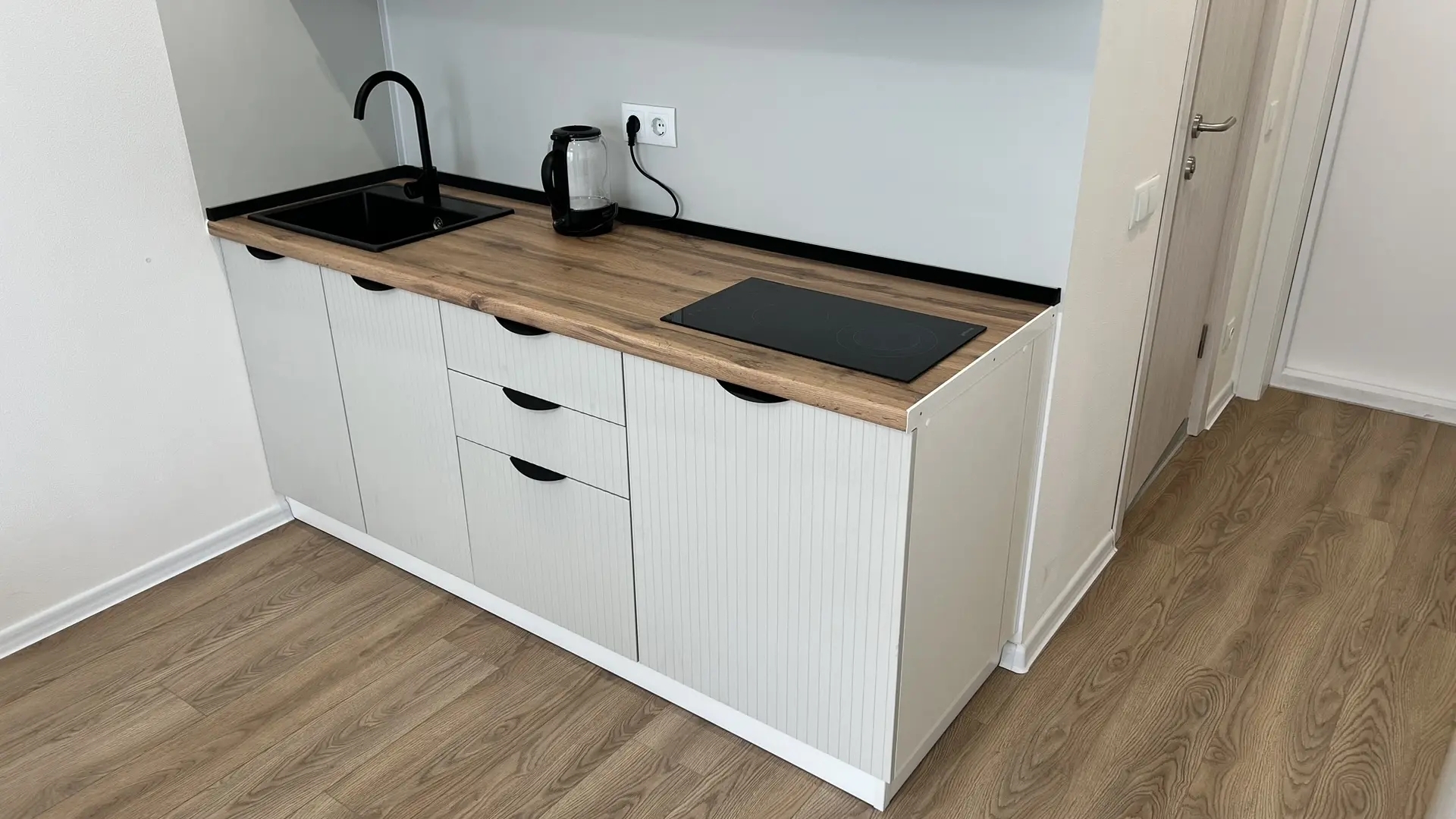 Сдаю однокомнатную квартиру на г Москва, р-н Коммунарка, поселок Коммунарка, ул Александры Монаховой, д 83, метро Коммунарка, г. Москва