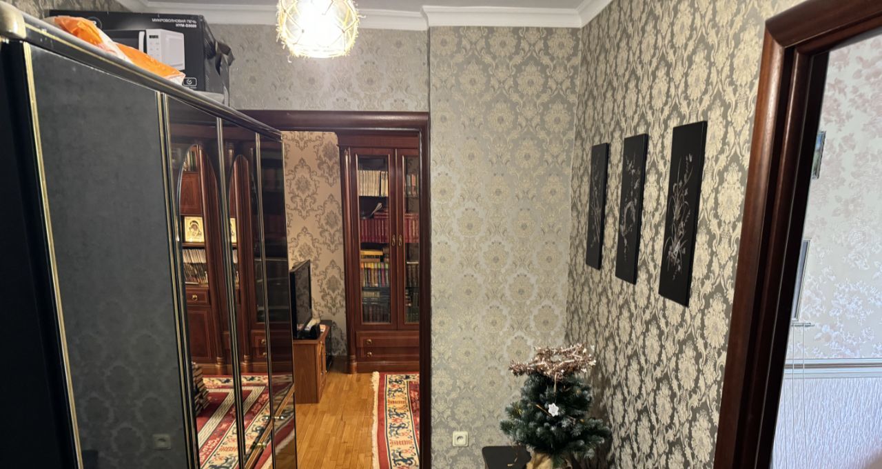 Сдам трехкомнатную квартиру на проезд Карамзина, 1К3, метро Битцевский парк, г. Москва