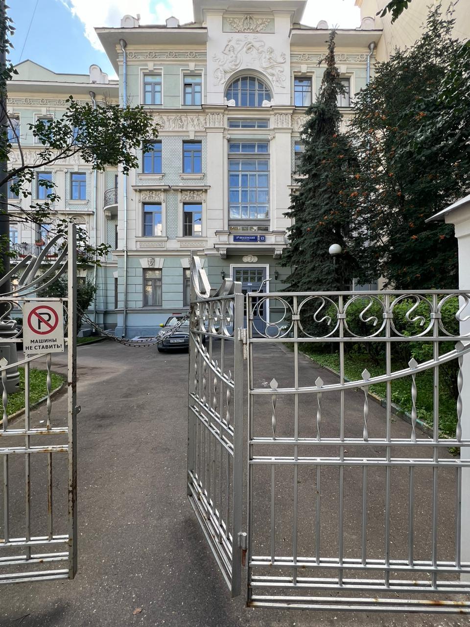 Сдам комнату на г Москва, 2-й Обыденский пер, д 13, метро Кропоткинская, г. Москва