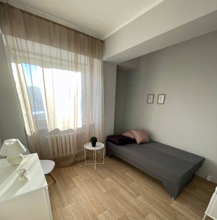 Снять 4к квартиру на Мосфильмовская улица, 76, метро Раменки, г. Москва