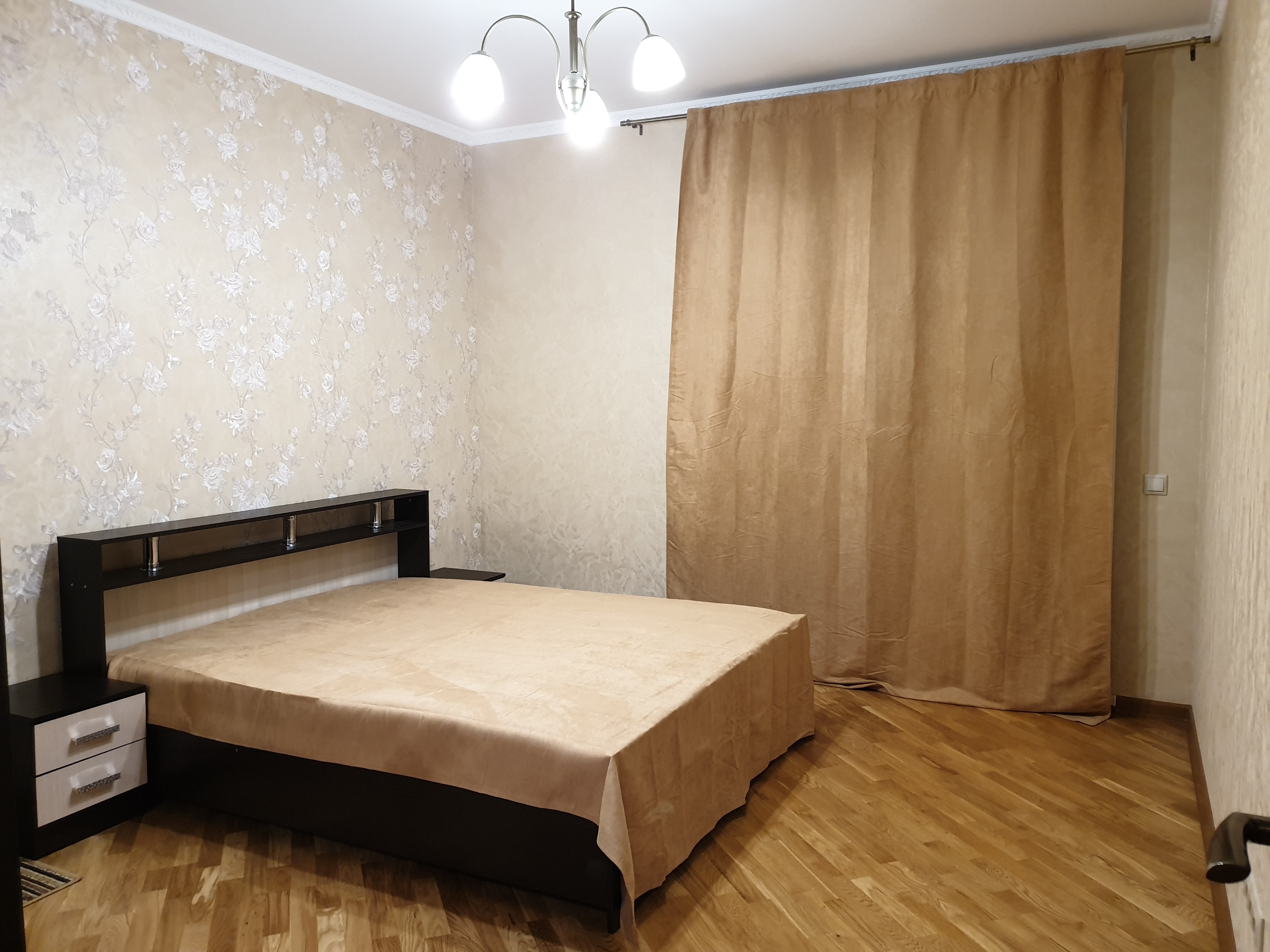 Сдается 3-комнатная квартира на г Москва, ул Производственная, д 10 к 1, метро Боровское шоссе, г. Москва