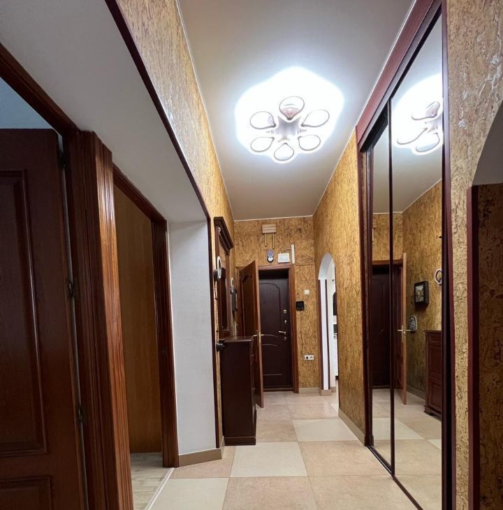 Сдаю 3х-комнатную квартиру на Студенческая улица, 28К3, метро Киевская, г. Москва