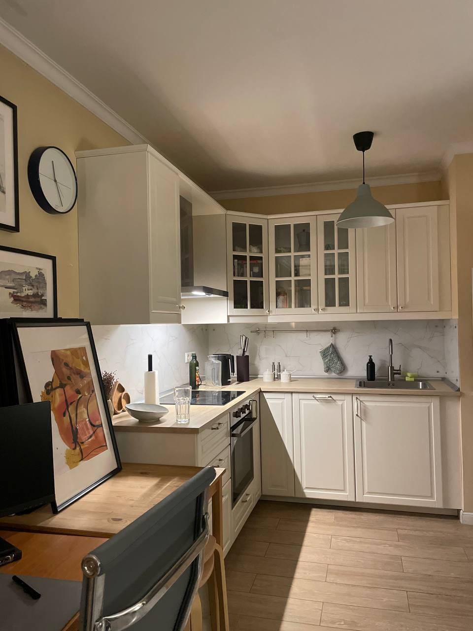 Сдам двухкомнатную квартиру на Московская обл, г Красногорск, ул Липовой Рощи, д 1 к 1, метро Строгино, г. Москва