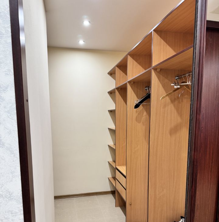 Аренда 3-комнатной квартиры на Комсомольский проспект, 32К2, метро Парк культуры, г. Москва