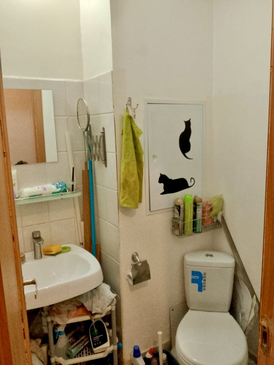 Продать трехкомнатную квартиру на г Москва, пр-кт Маршала Жукова, д 49, метро Полежаевская, г. Москва