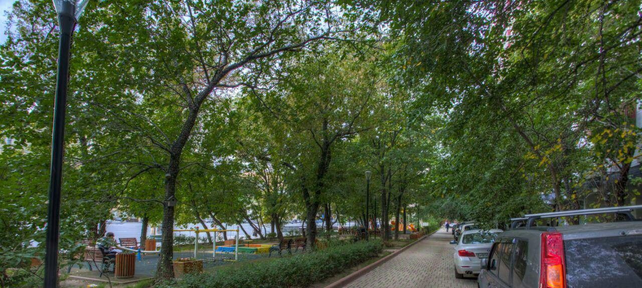 Сдается 3-к квартира на Смоленский бульвар, 10, метро Кропоткинская, г. Москва