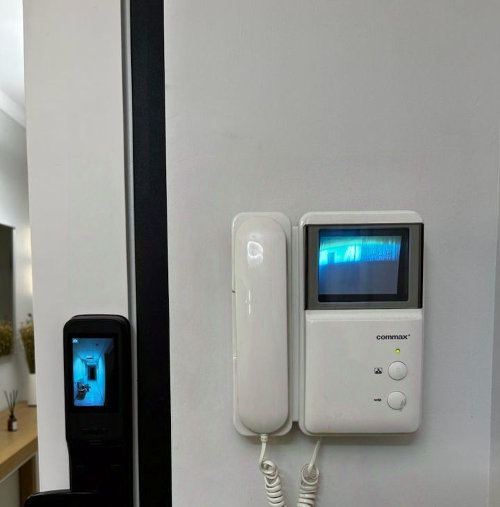 Сдаю трехкомнатную квартиру на улица Сергея Макеева, 1, метро Выставочная, г. Москва