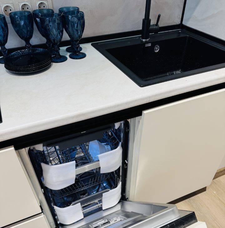 Сдаю 2х-комнатную квартиру на проспект Куприна, 3к2, метро Ольховая, г. Москва